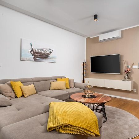 Apartment Top View With Balcony And Private Parking Fiume Esterno foto