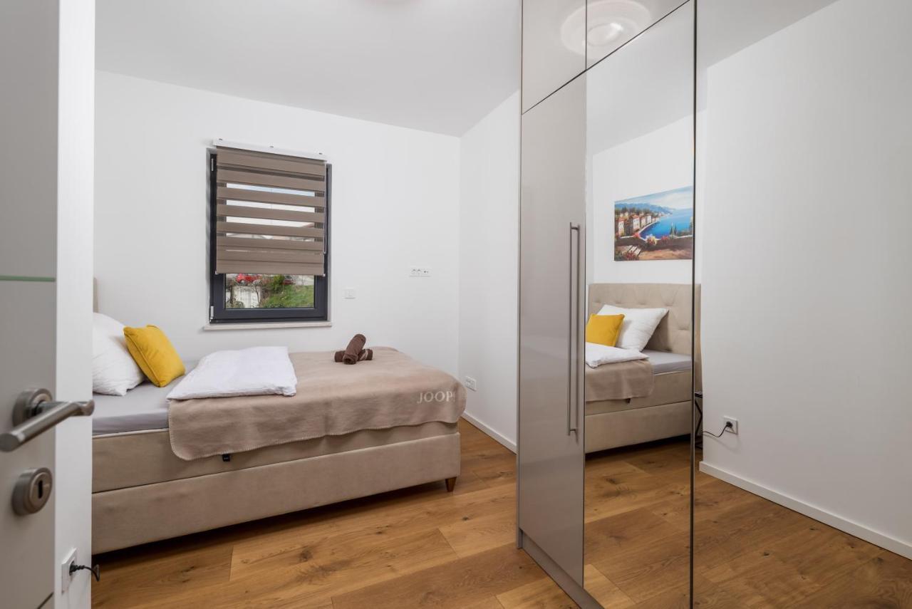 Apartment Top View With Balcony And Private Parking Fiume Esterno foto