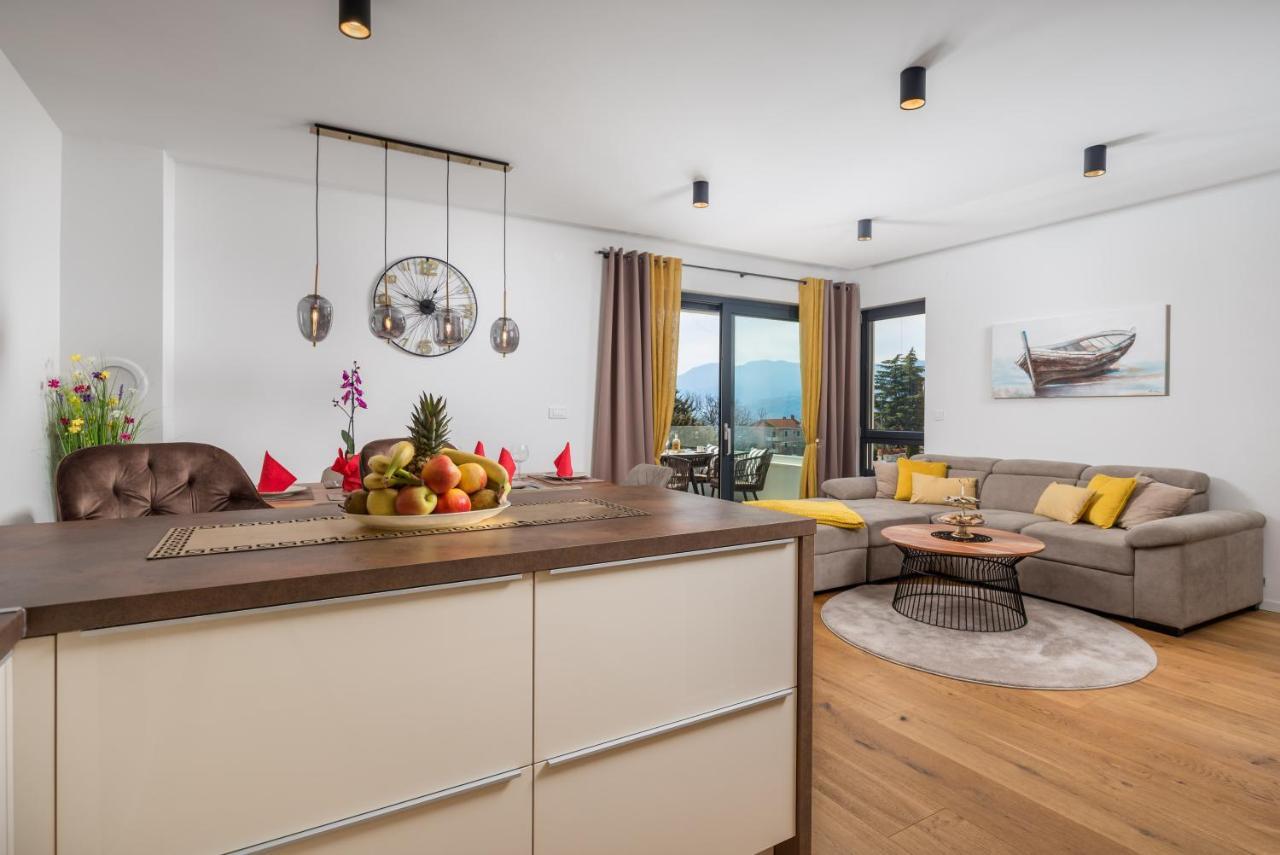 Apartment Top View With Balcony And Private Parking Fiume Esterno foto