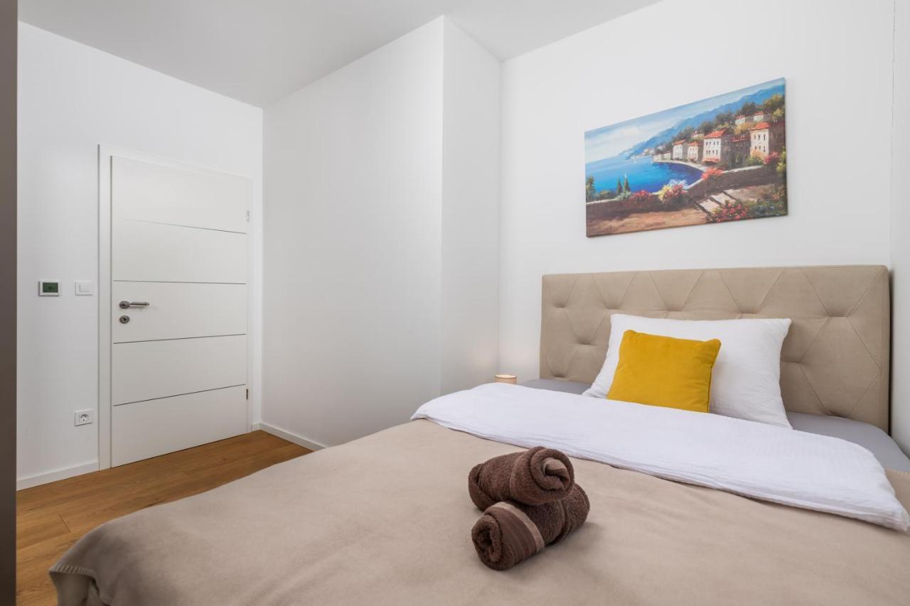 Apartment Top View With Balcony And Private Parking Fiume Esterno foto